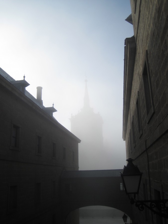 "Torre Monasterio San Lorenzo de El Escorial" de Elena Rosenfeld