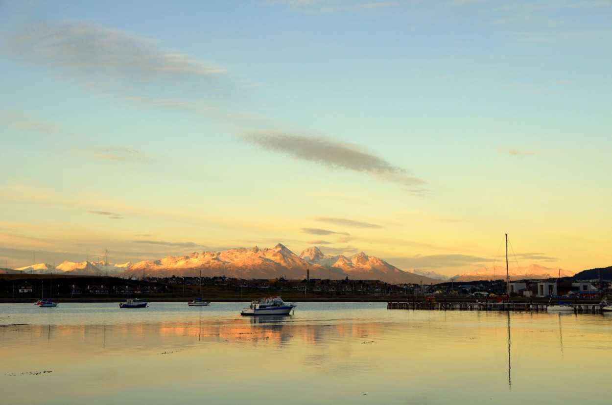 "Atardecer sobre Isla Hoste" de Jose Torino