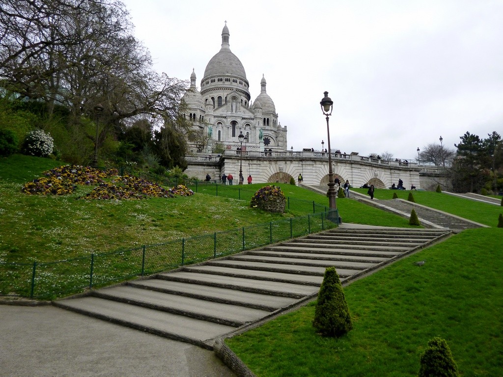 "Ascendiendo a Sacr Coeur." de Carlos E. Wydler