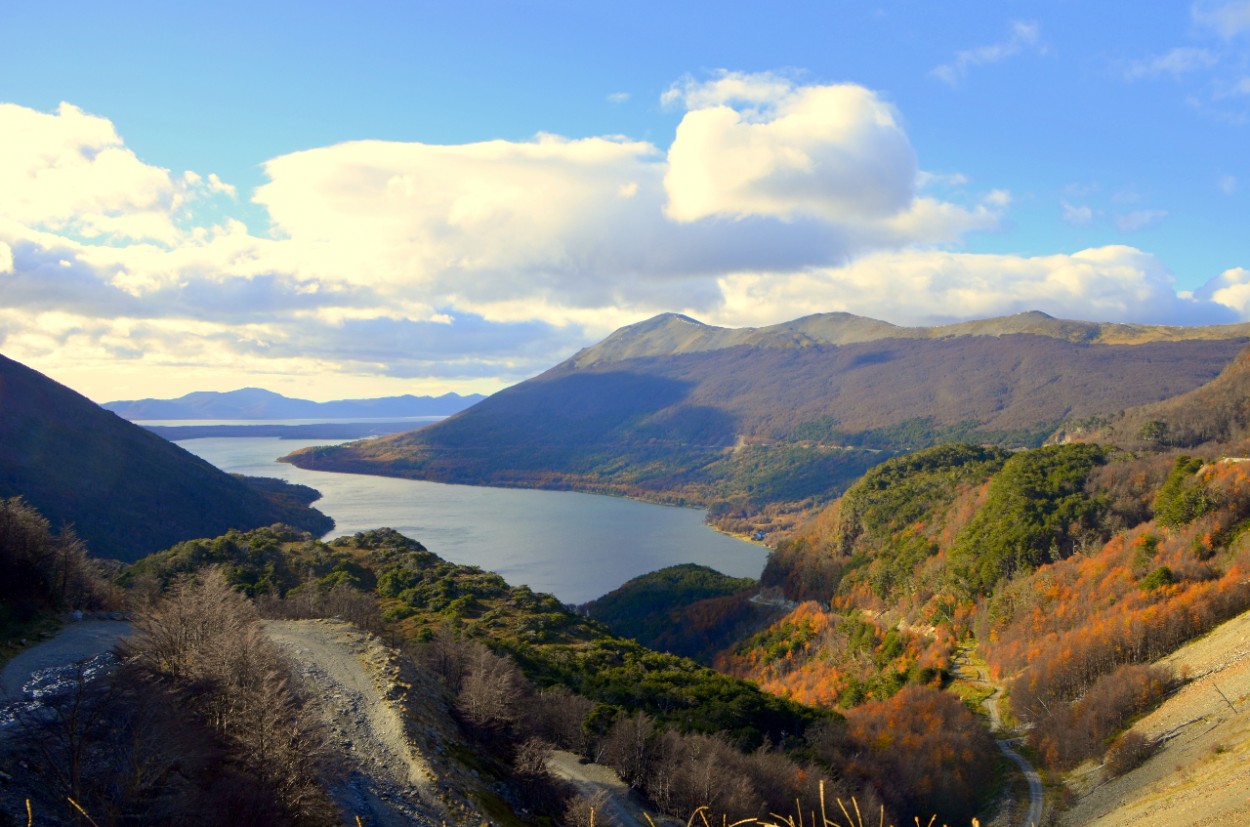 "Lago Escondido" de Jose Torino