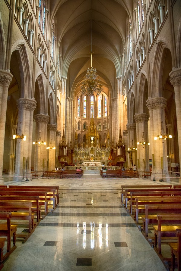 "Catedral de Lujan" de Carlos Larandaburu
