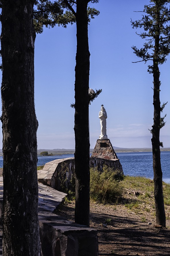 "Protectora" de Carlos Francisco Montalbetti