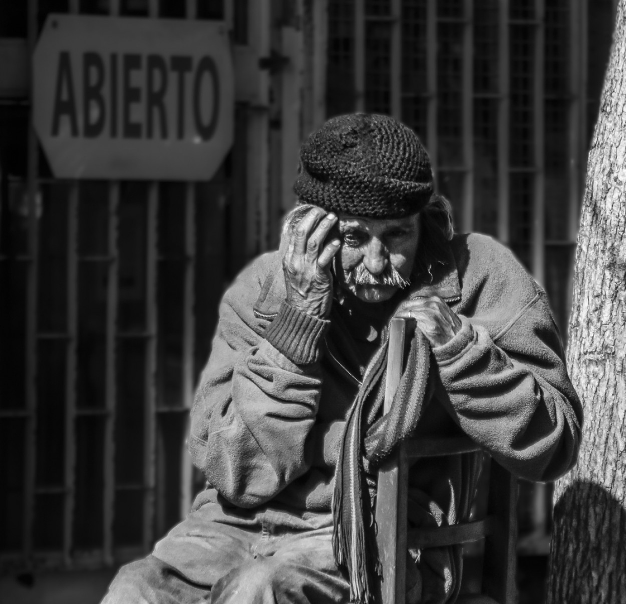 "Tribulaciones, lamentos y ocaso..." de Jos D. Alberca