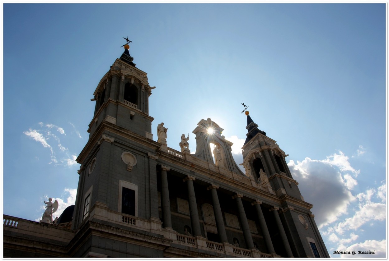 "Catedral de Madrid" de Mnica Rossini