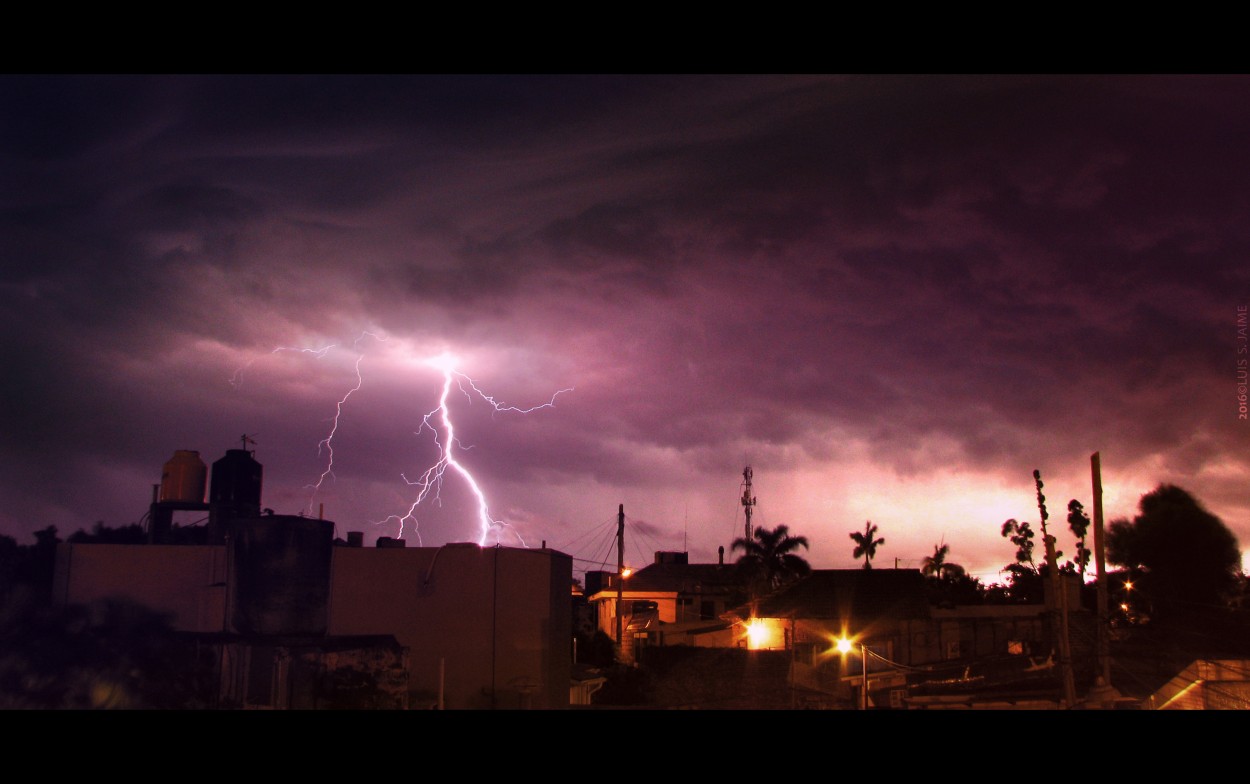 "Thunderstorm" de Luis S. Jaime