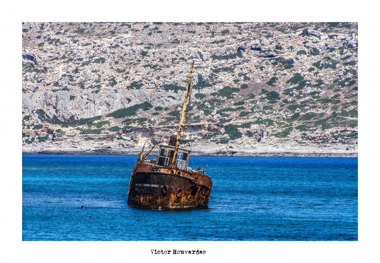 "EL NADADOR" de Victor Houvardas