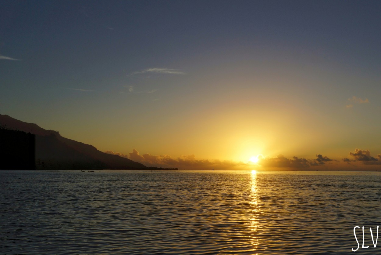 "Amanecer en el paraiso..." de Sergio Valdez