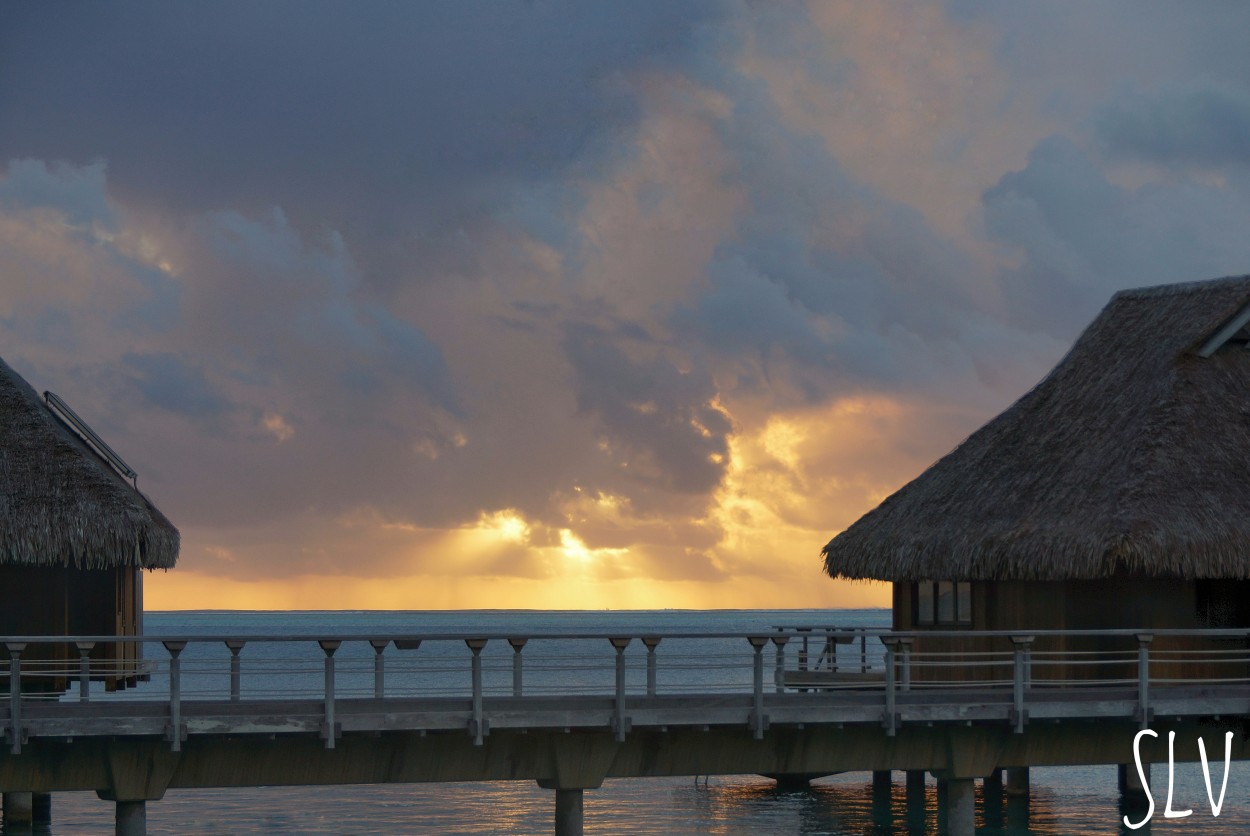 "Atardecer en el paraiso..." de Sergio Valdez