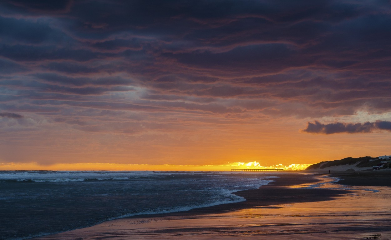 "Olas y ondas" de Leonardo Perissinotto