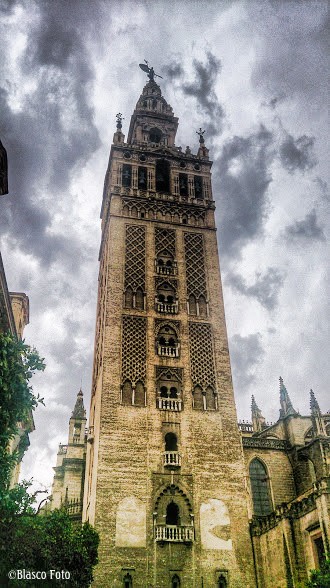 "La Giralda de Sevilla" de Luis Blasco Martin