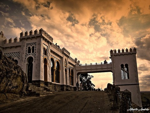 "Castillo Morisco en Tandil" de Alberto Andrs Melo