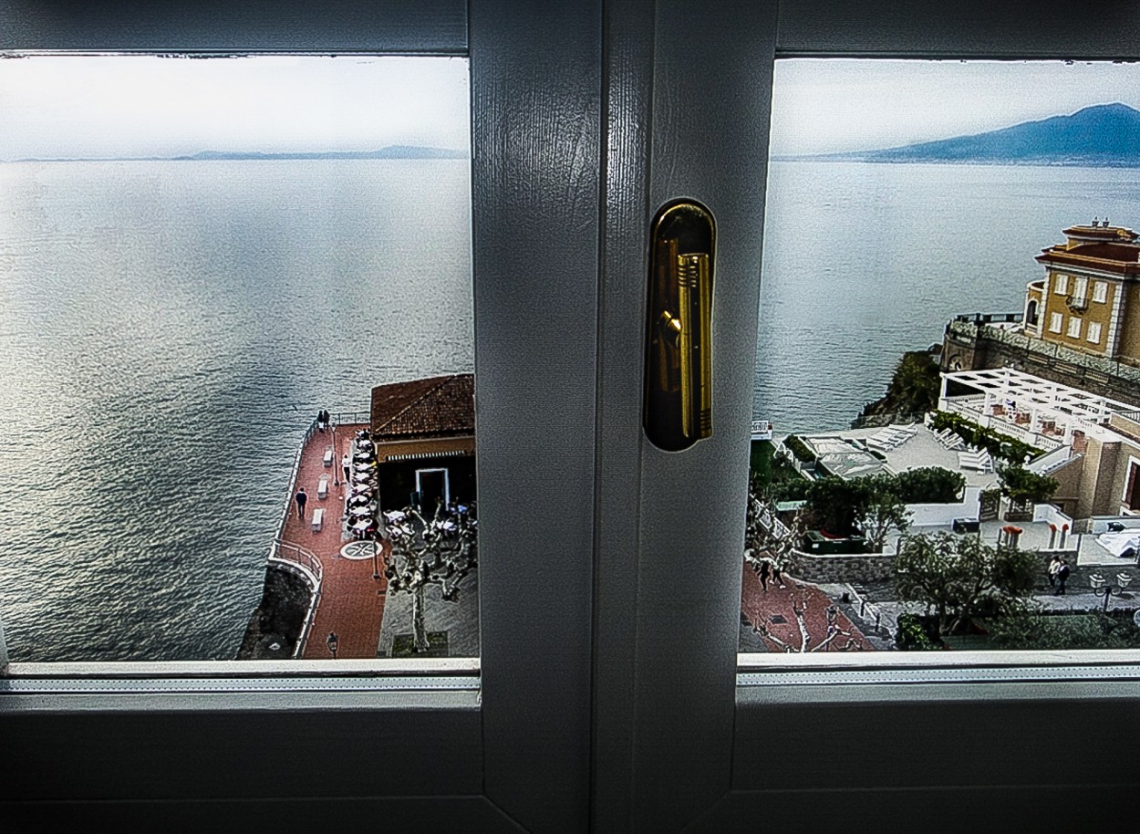 "` LA VENTANA `" de Graciela Larrama