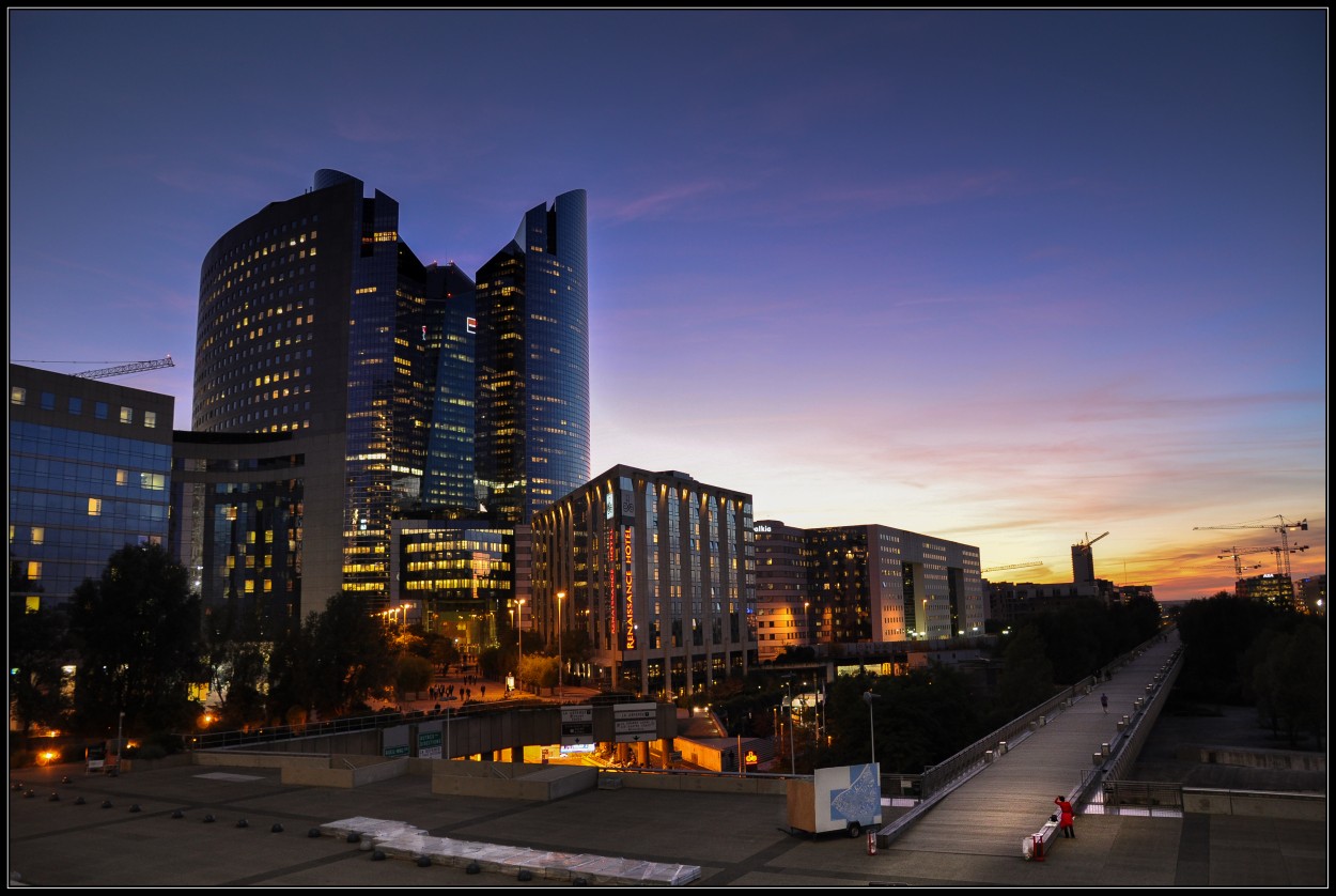 "Atardecer en la Defense" de Fabian Cavallo