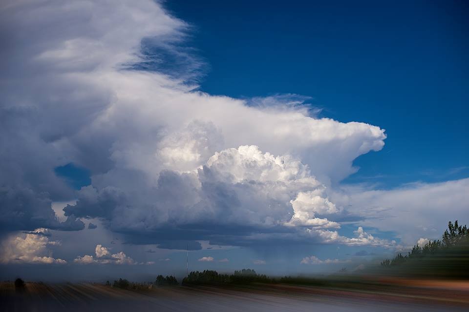 "Se viene tormenta." de Williams Daniel Nuez