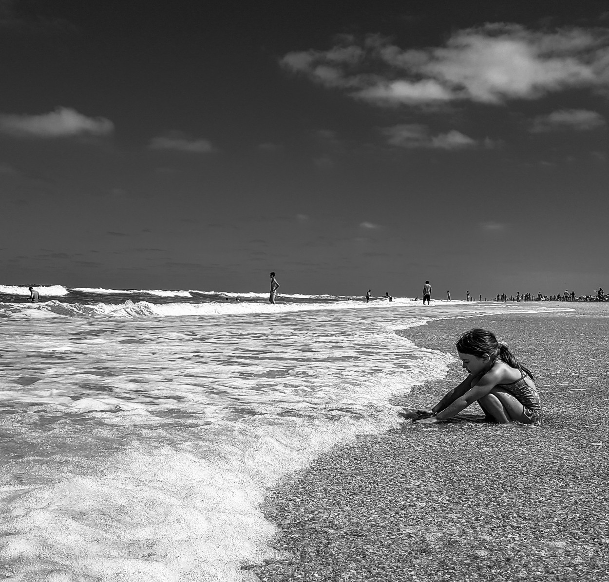 "Esperando la ola" de Marzioni Martn Luis