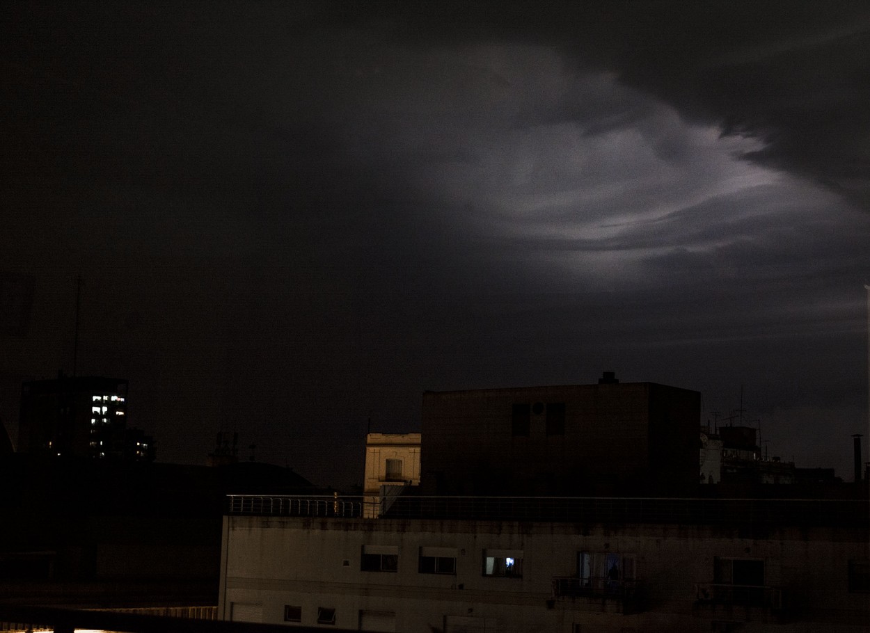 "Tormenta." de Oscar A Barrios C