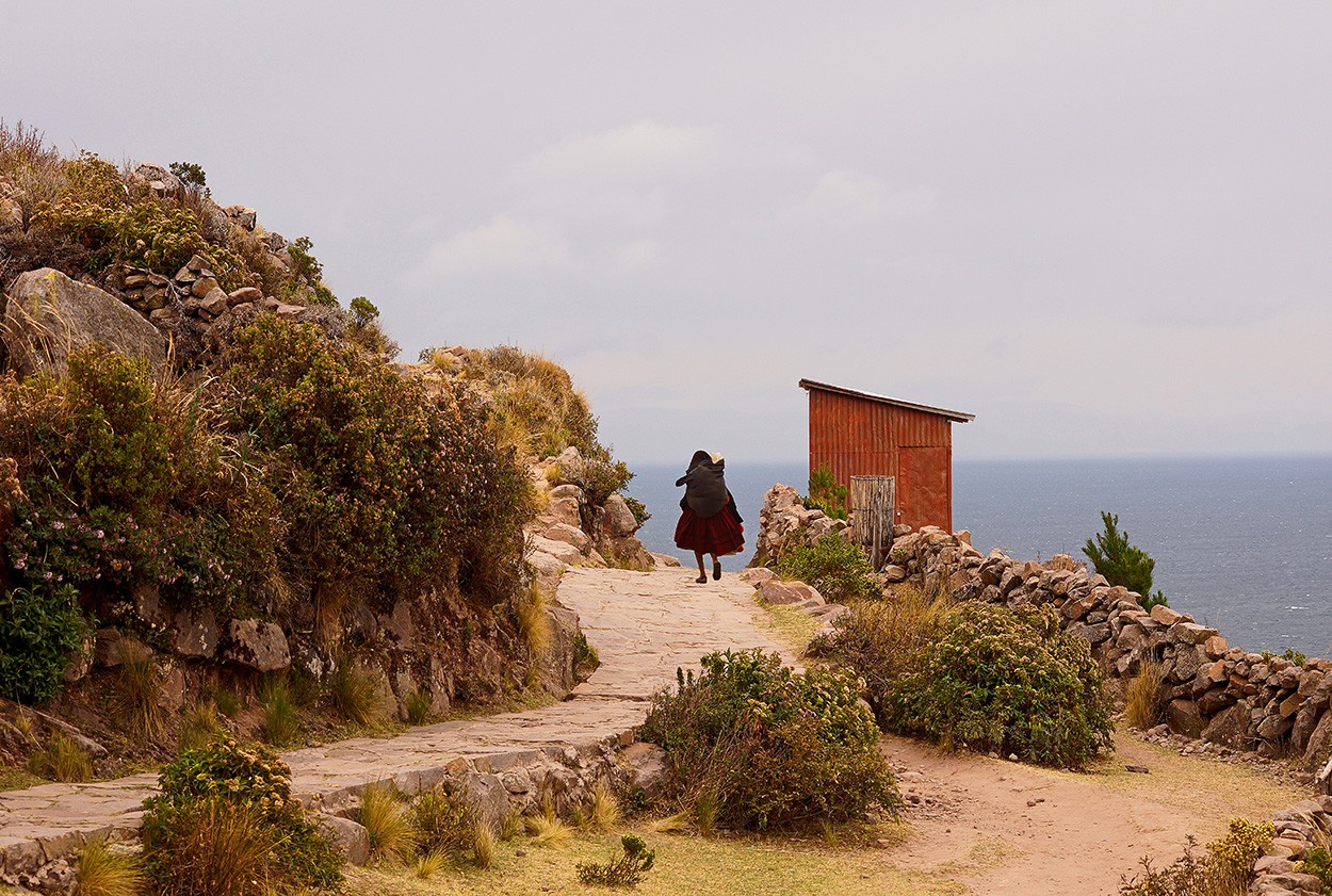 "Mujer de Taquile." de Gerardo Saint Martn