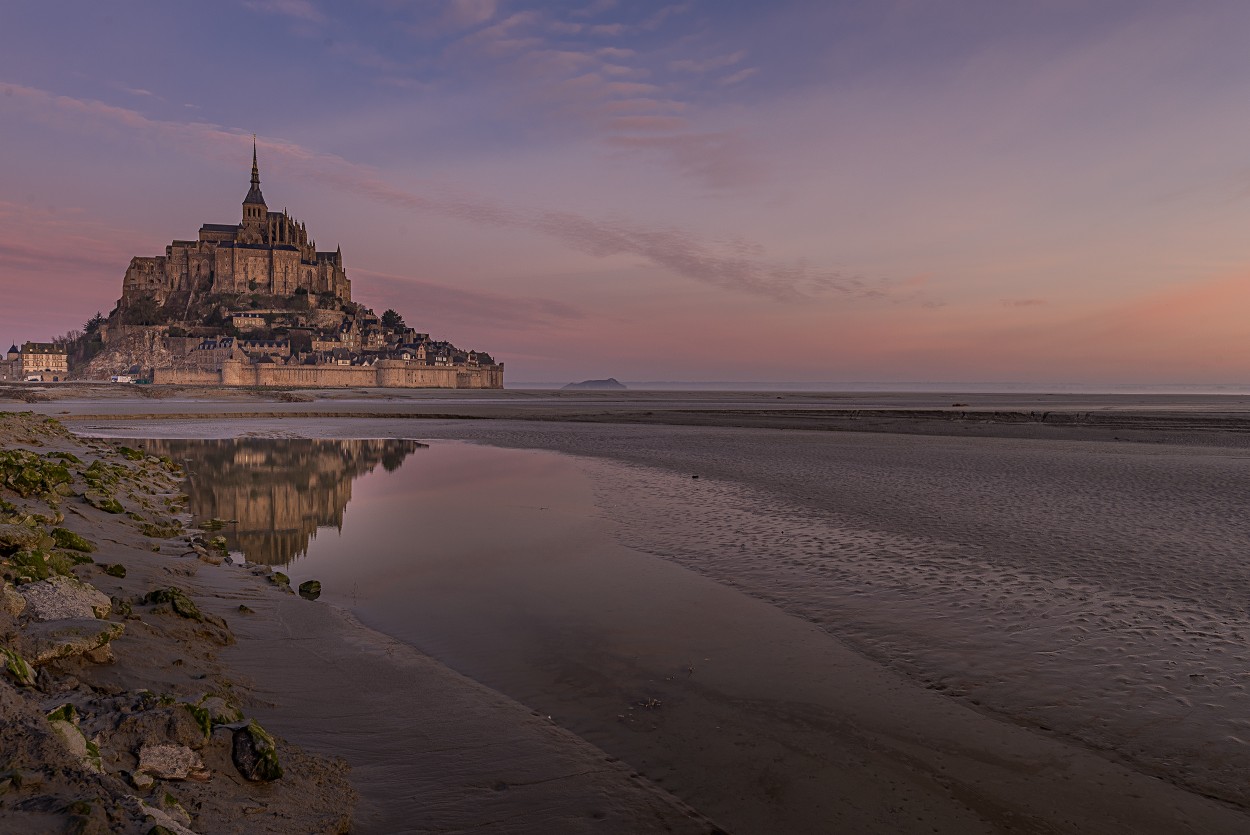 "Abada del Mont Saint Michel, la joya de Francia" de Enrique Serrano