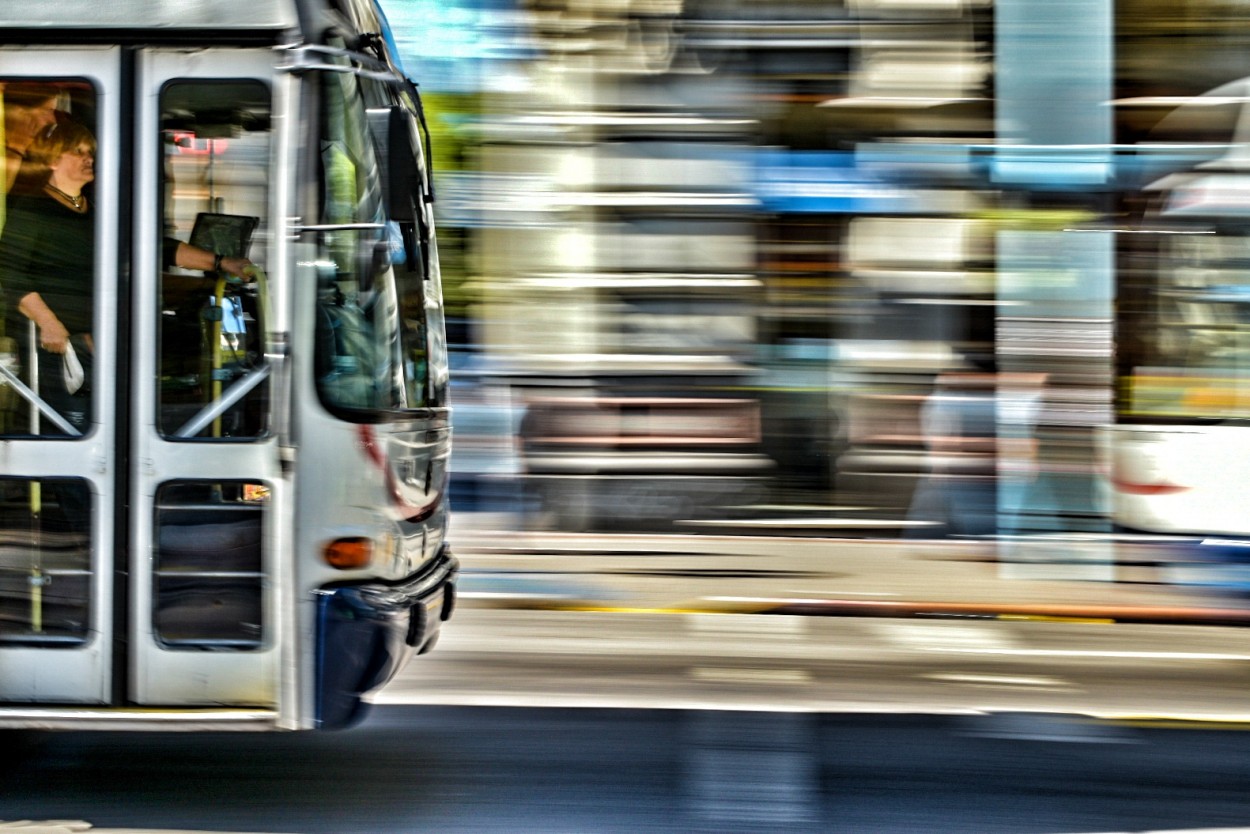 "Mxima velocidad..." de Jos Ildefonso Martnez Garbi