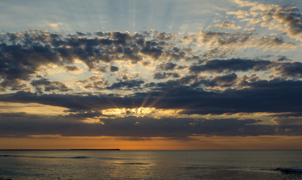 "amanecer marino" de Leonardo Perissinotto