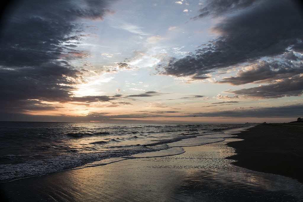 "Luces y sombras en el mar II" de Carlos A. Vigil