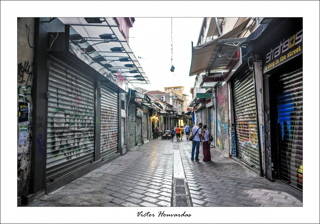 "CALLEJUELAS D EATENAS 3" de Victor Houvardas