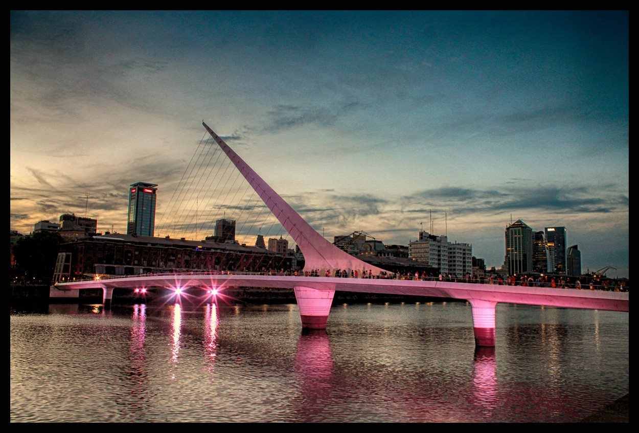 "Atardecer en Puerto Madero II" de Beln Giordano