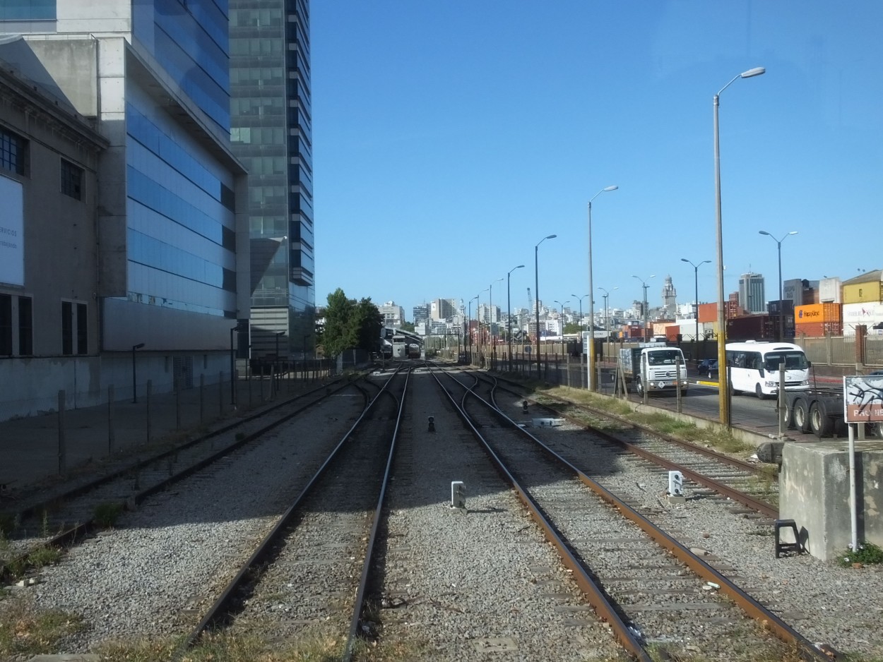 "Paisaje de Montevideo desde el mnibus" de Juan Fco. Fernndez