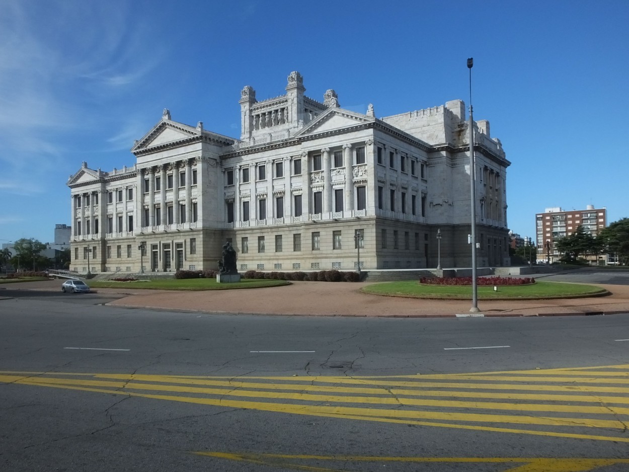 "Palacio Legislativo" de Juan Fco. Fernndez