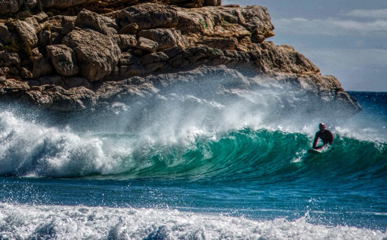 "**Jugando con Las Olas **" de Antonio Snchez Gamas (cuky A. S. G. )