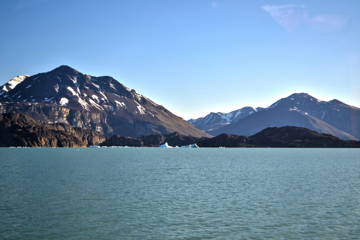 "Desde el lago" de Carlos D. Cristina Miguel