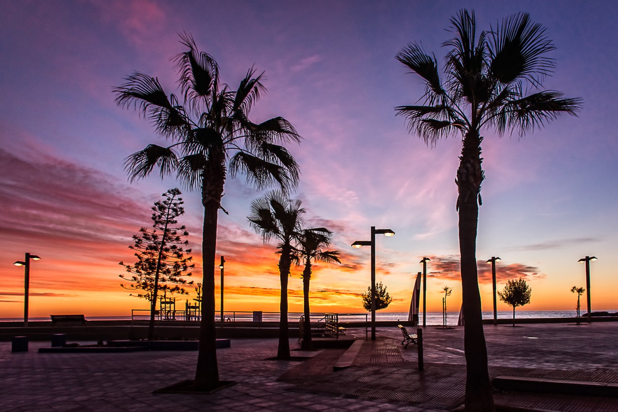 "Amanecer en Oropesa del Mar. Catelln, Espaa" de Juan Beas