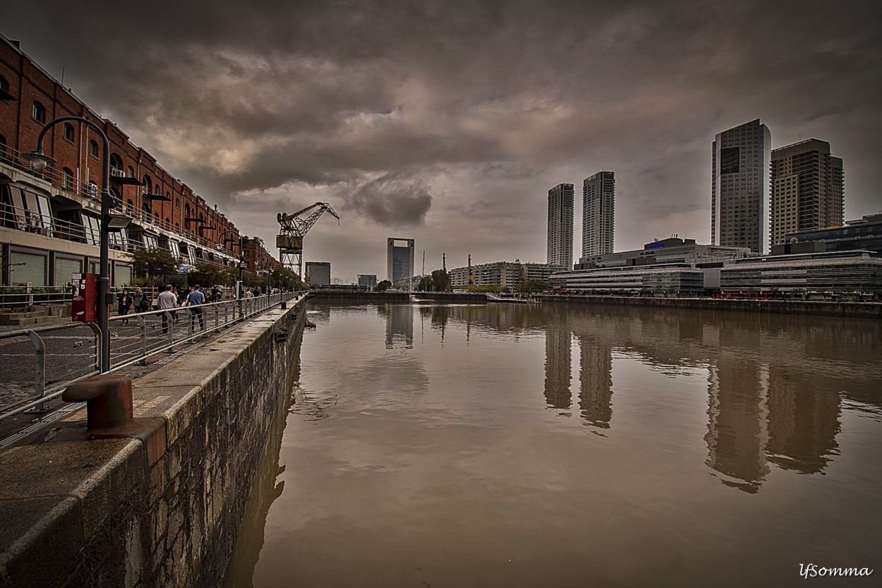 "Puerto Madero" de Luis Fernando Somma (fernando)