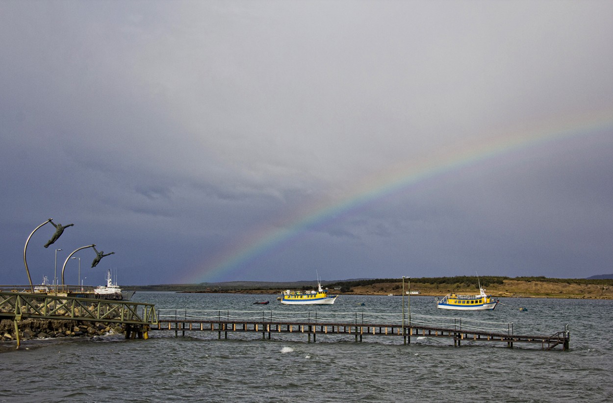 "Arco iris en Pto. Natales Chile" de Manuel Raul Pantin Rivero