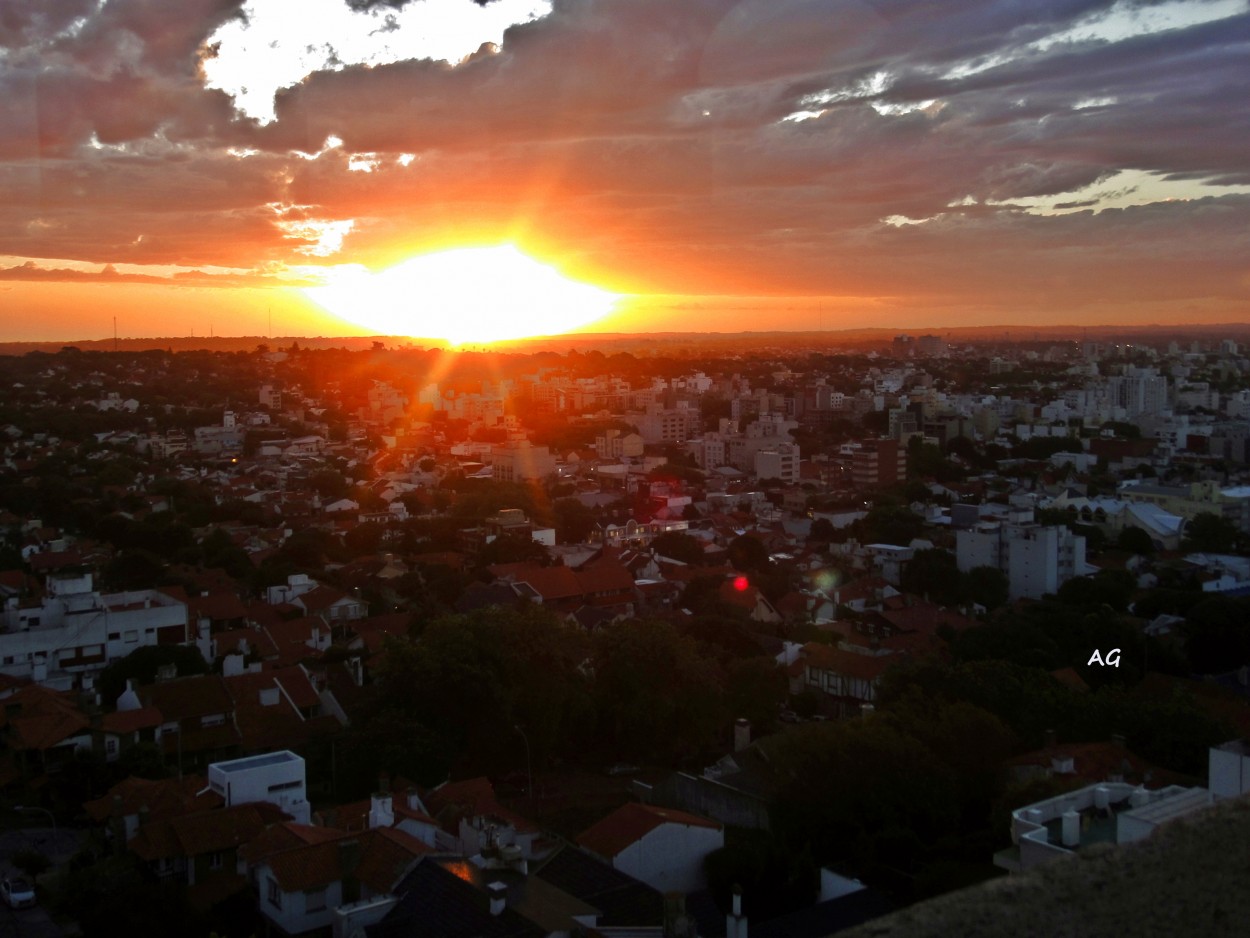 "bajando el sol" de Ana Giorno