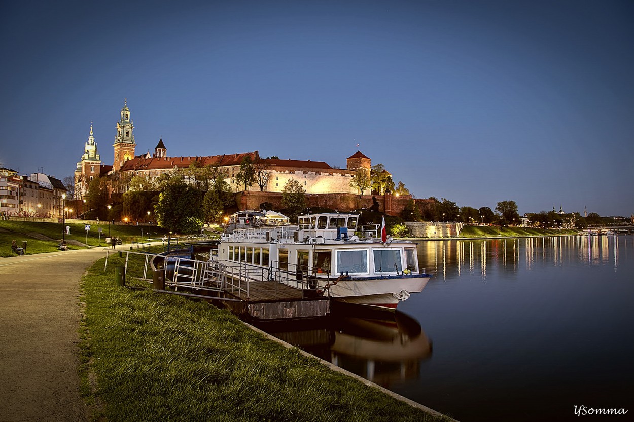 "Castillo Wawel y ro Vistula" de Luis Fernando Somma (fernando)