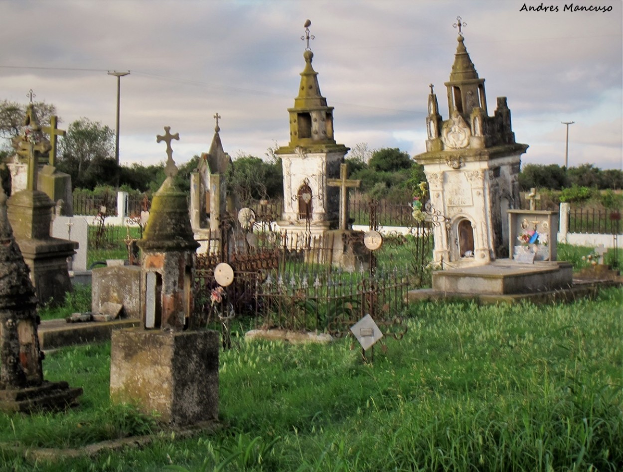 "Cementerio" de Andres Mancuso