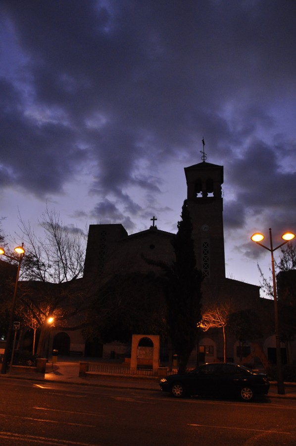 "Iglesia solitaria" de Flix Edmundo Reyes