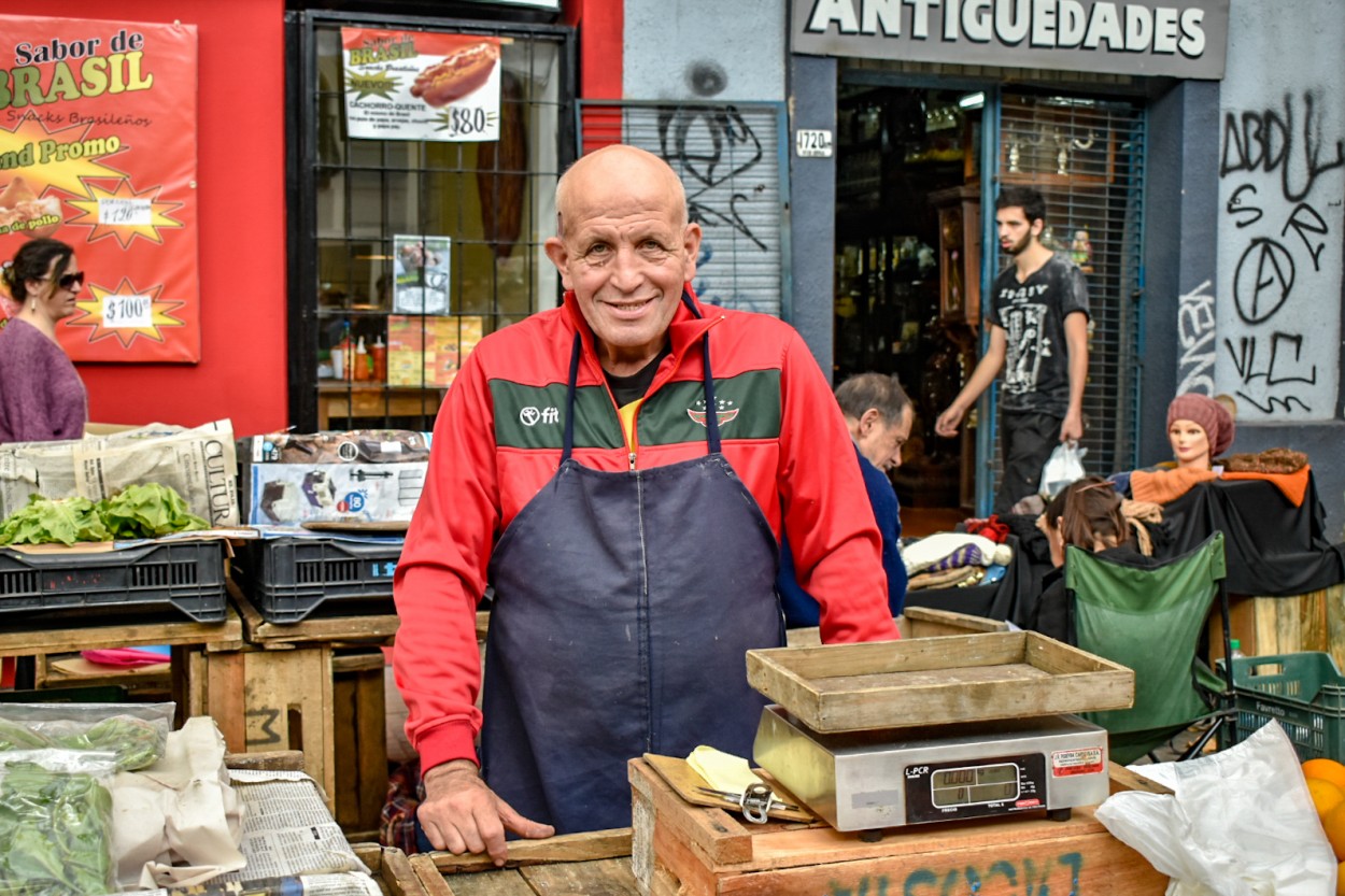 "El amigo vendedor" de Jos Ildefonso Martnez Garbi