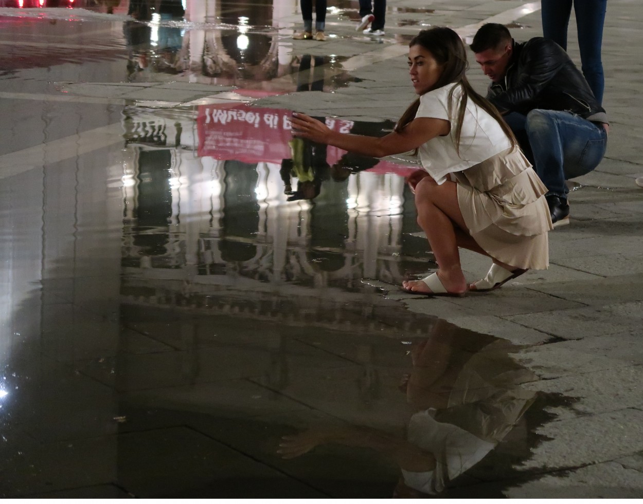 "Buscando el reflejo" de Grace Lazzaro