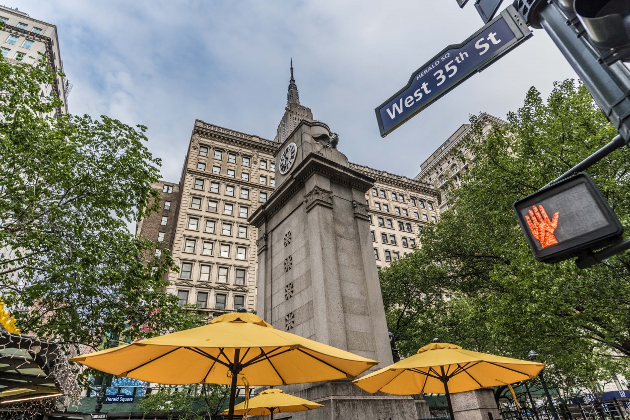 "Herald square NYC en 20mm" de Ovidio Alberto Arenas