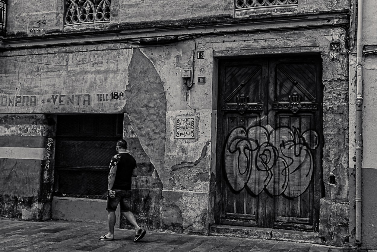 "Paseo frente al paso del tiempo" de Juan Beas