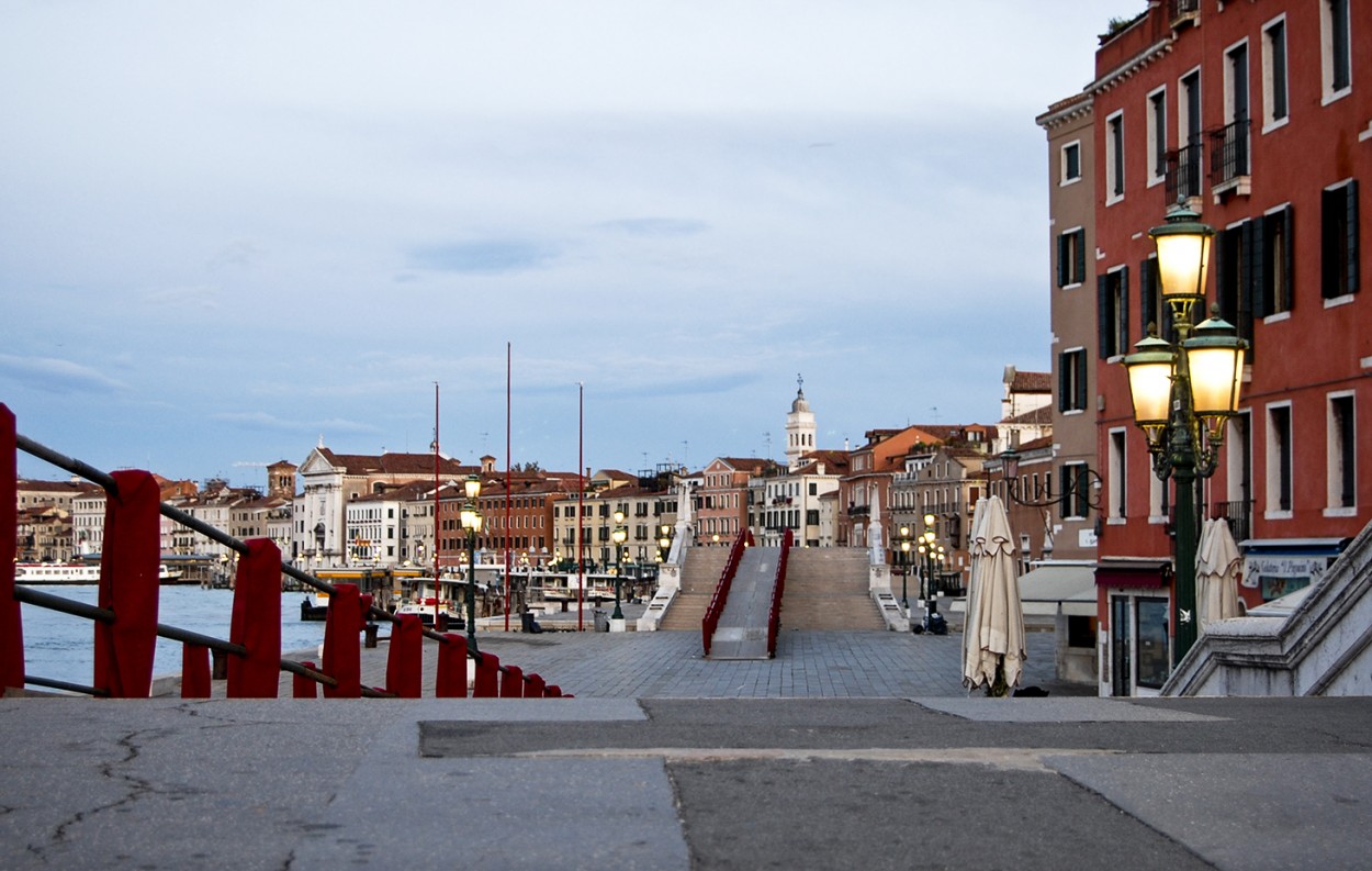 "Amanecer Veneciano Color" de Enrique Handelsman