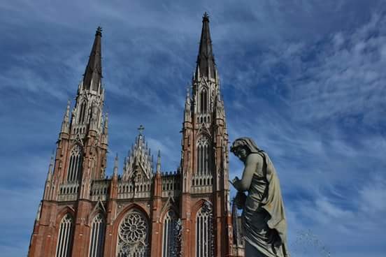 "Catedral" de Vernica Goral