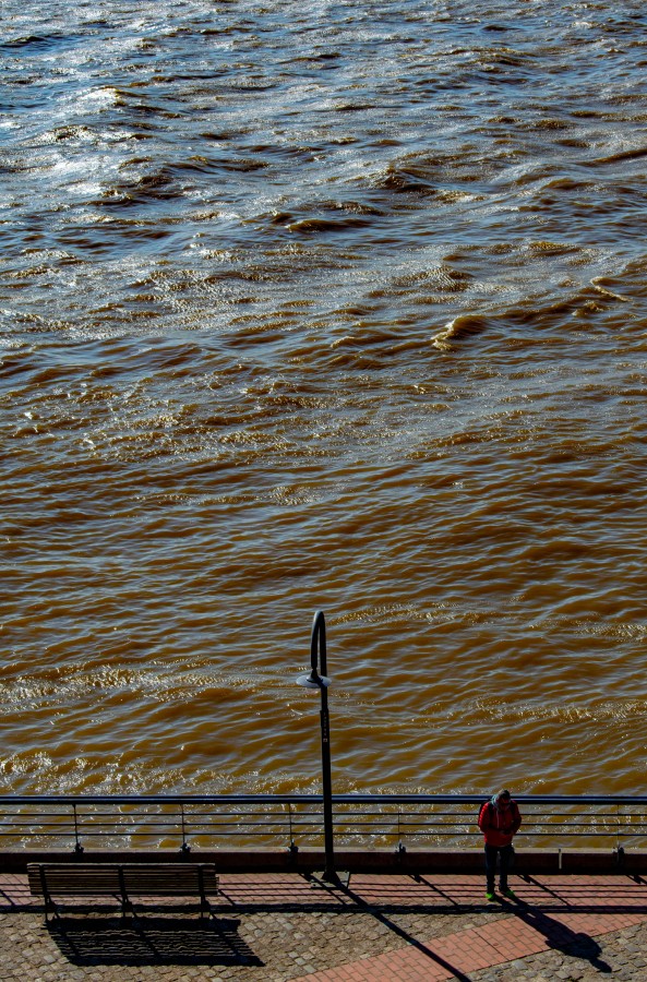 "Montaas de agua" de Ignacio Javier Serralunga