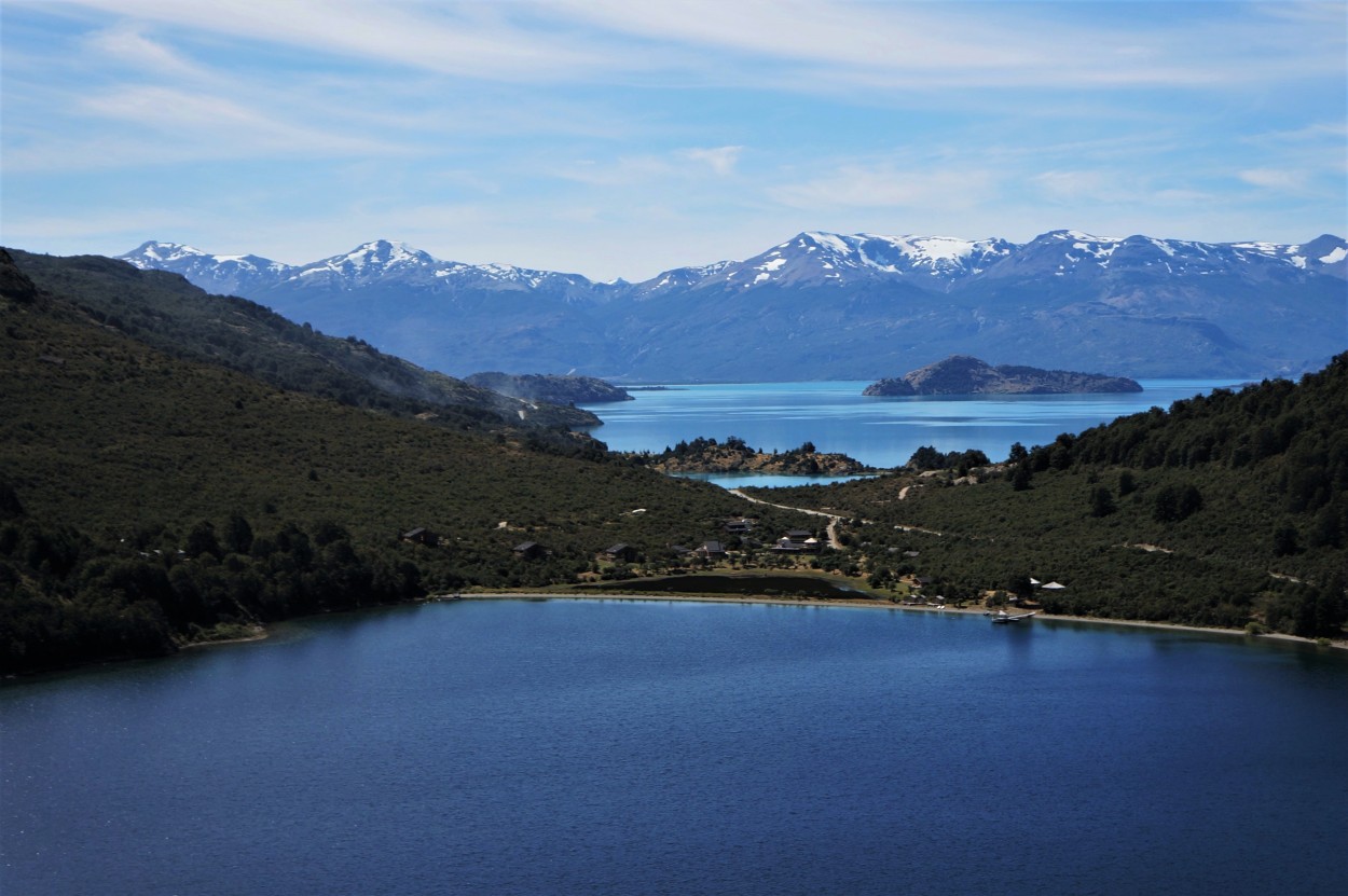 "lago general carrera y lago negro..." de Ruben Alex Villarroel