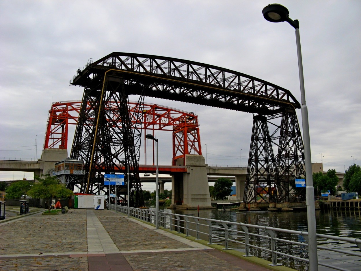 "El puente" de Carlos D. Cristina Miguel