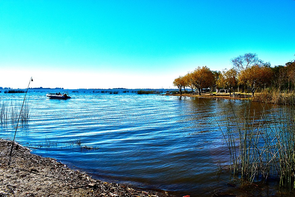 "Laguna" de Gabriel Rodriguez