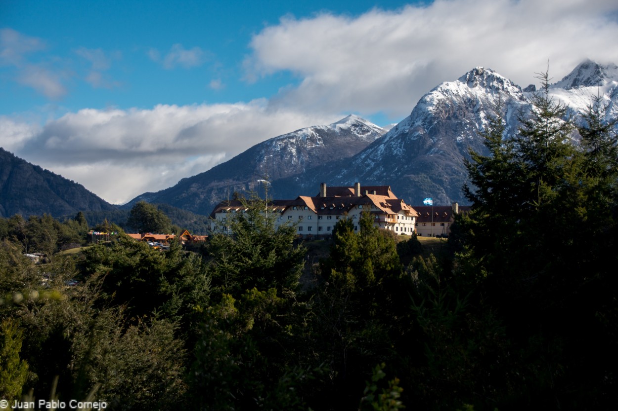 "Llao Llao" de Juan Pablo Cornejo