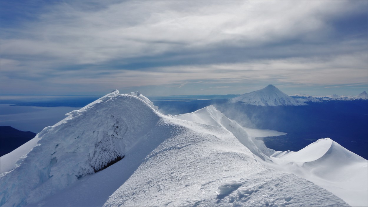 "desde el Calbuco al Osorno.." de Ruben Alex Villarroel